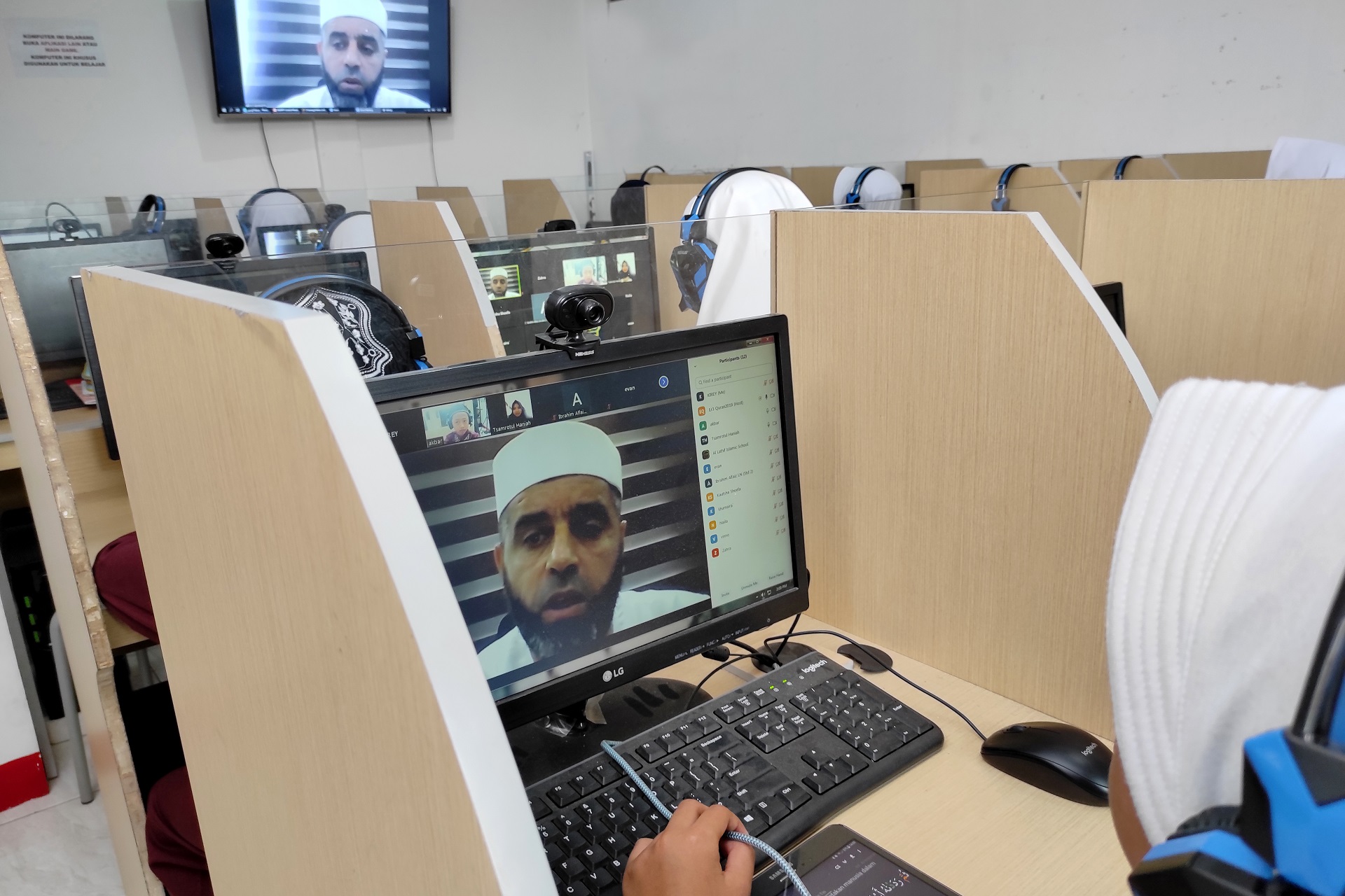 Al Lathif Islamic School: Generasi Qur'ani yang Berprestasi!